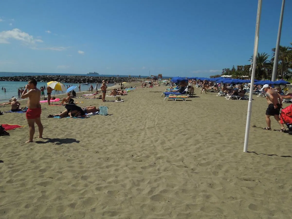 Beachfront-Apartment Las Vistas 1 With Sea-View, Heated, Pool, Wifi, Sat-Tv Arona  Apartmán